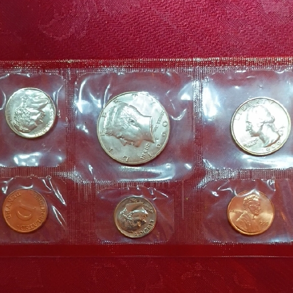 Other - 1990 Uncirculated DENVER MINT SET